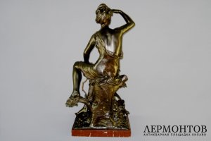 Кабинетная пластика Дозор Дианы. Бронза, мрамор. Франция, Мадрасси, конец XIX века.