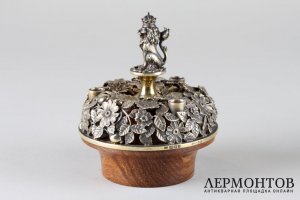 Подсвечники парные Львы, номерные.  Серебро 925 пробы. Англия, Лондон. XIX в.