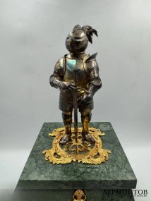 Каминные часы с фигурой рыцаря. Серебро 925 пробы, мрамор, Россия, современная работа