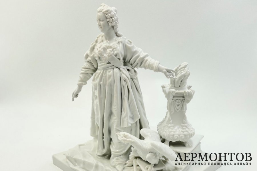 Статуэтка Императрица Екатерина II. Зап. Европа, А. Марсеру, рубеж 19-20 вв. Фарфор. 