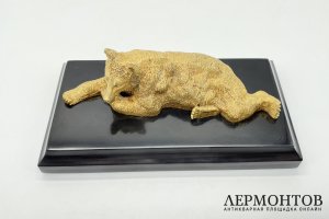 Скульптура Медведь лежащий. Бронза, золочение. Россия, рубеж XIX-XX вв.