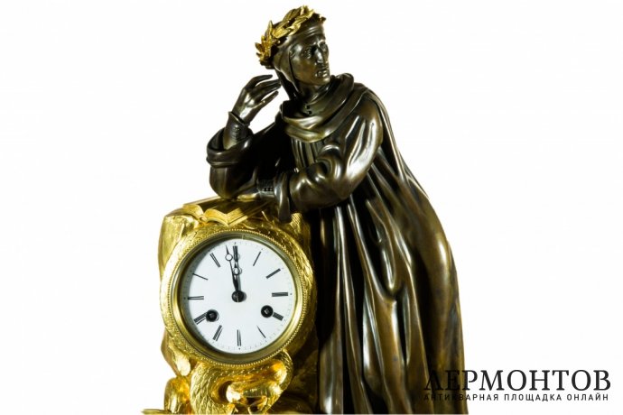 Каминные часы с фигурой Данте Алигьери. Франция, 19 в. Бронза, мрамор.