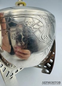 Сахарница в стиле модерн. Серебро 84 пробы, 5-я артель, Россия, 1908–1917 годы