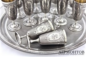 Набор рюмок на подносе. Серебро 950 пробы. Франция, кон. XIX в.