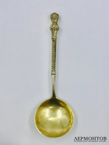 Ложка с фигурой девушки в кокошнике. Серебро 84 пробы, И. Е. Морозов, Россия, 1908–1917 годы