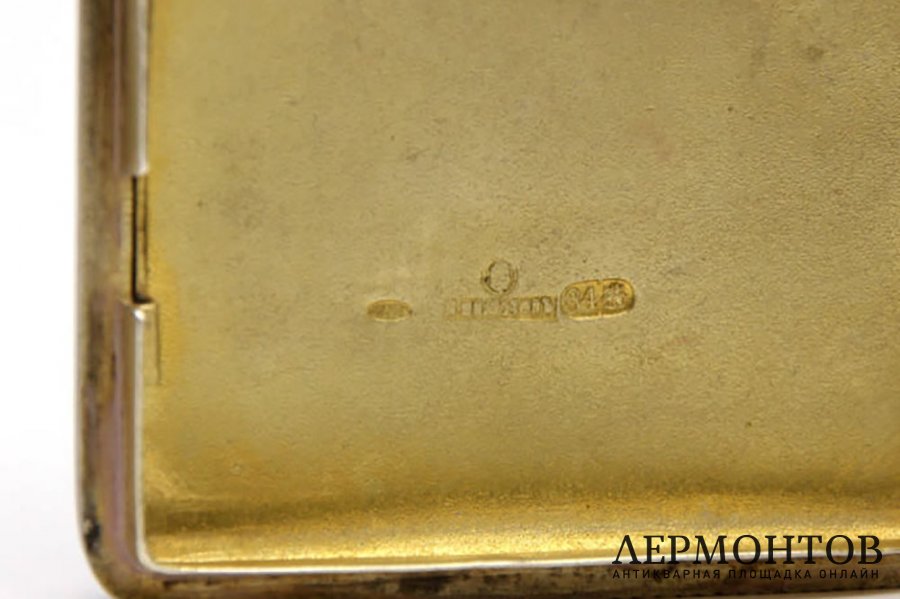 Портсигар с крестьянским сюжетом. Серебро 84 пробы. Россия, Милюков, 1880е гг.