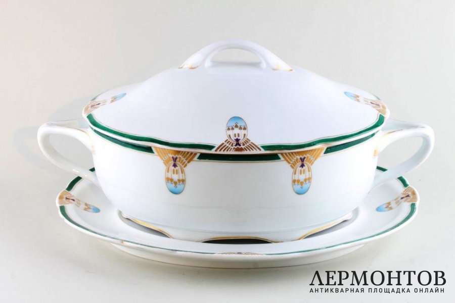 Блюдо для супа в стиле Модерн. Россия, фабрика Кузнецова, 1900-е гг. Фарфор.
