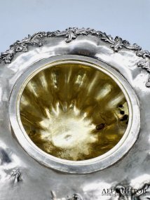 Чайник с цветочным декором. Серебро 84 пробы, кость, Россия, 1843 год