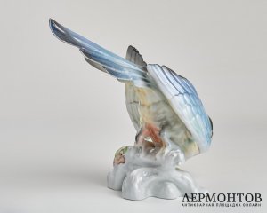 Статуэтка «Попугай ара». Фарфор, Iris, Клуж-Напока, Румыния, 1970–1980 годы