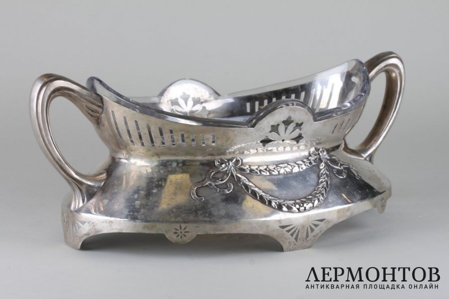 Ваза-фруктовница со стеклянной вставкой. Серебро 800. Мастерская Gebrder Deyhle