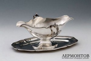 Соусник на подставке. L. Lapar. Серебро 950 пробы. Франция, XIX в.