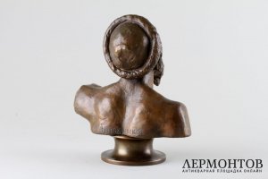 Парные скультуры Спор о Талмуде. Бронза, н. 20 века. Скульптор Антокольский