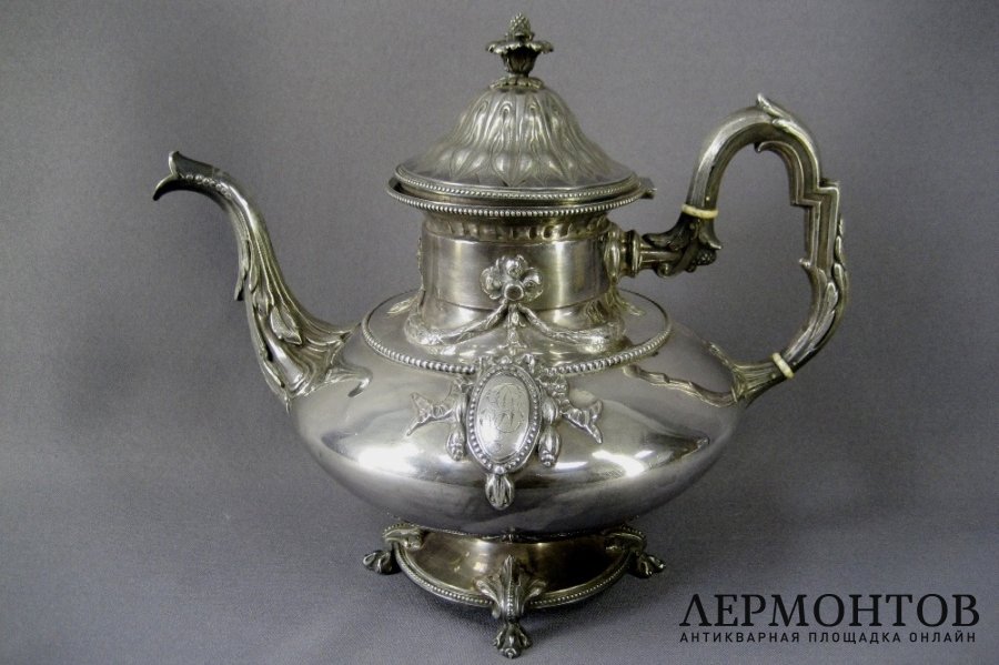 Чайник. Серебро 950 пробы. Франция, XIX век.