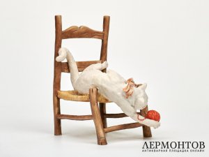Статуэтка «Котёнок с клубком». Фарфор, Capodimonte, Италия, 1980-е годы
