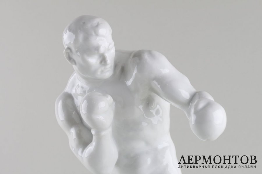 Статуэтка Боксер. Фарфор.  Фабрика Herend, Венгрия, 1950-е годы.