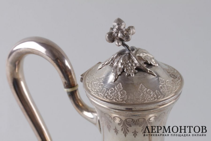 Кофейник в стиле ампир. Claude Roussel. Серебро 950 пробы. Франция, XIX в.