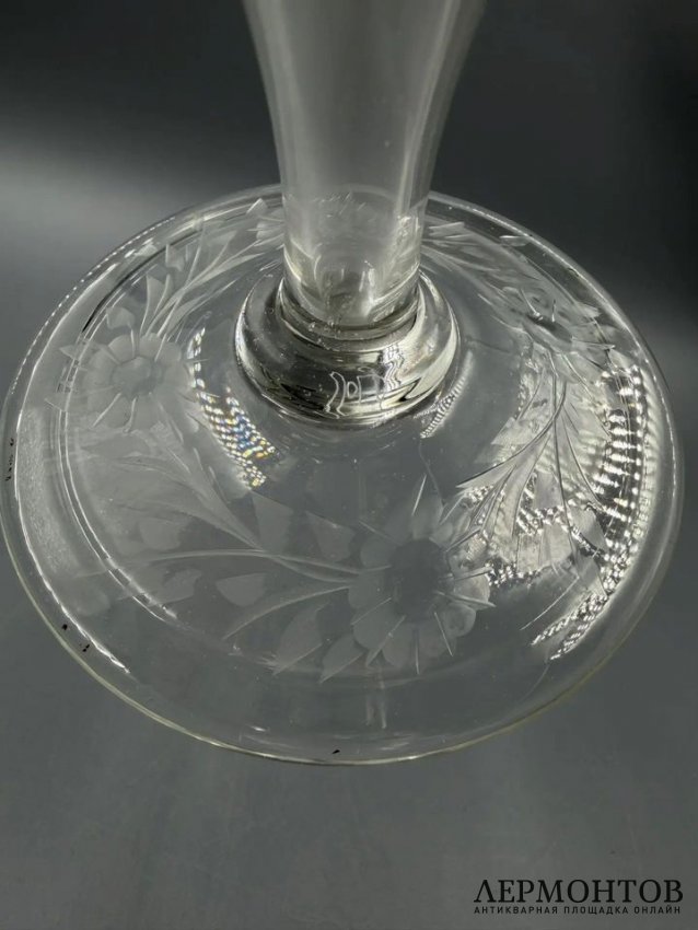 Кубок с крышкой «Цветы». Хрусталь, гутная пластика, Европа, 1860–1880 годы