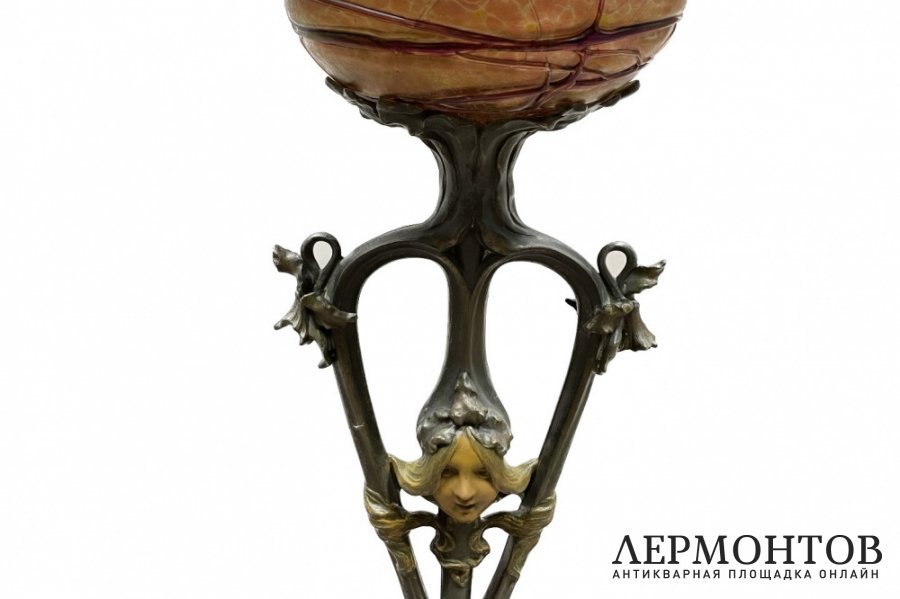Лампа в стиле Модерн Австрия, автор модели J. Hery , 1900-е гг., Шпиатр, латунь.