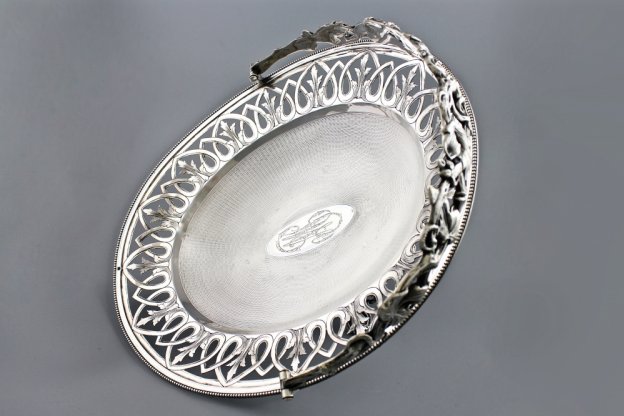Сухарница с ручкой. Серебро 950 пробы. Франция, XIX - XX вв.