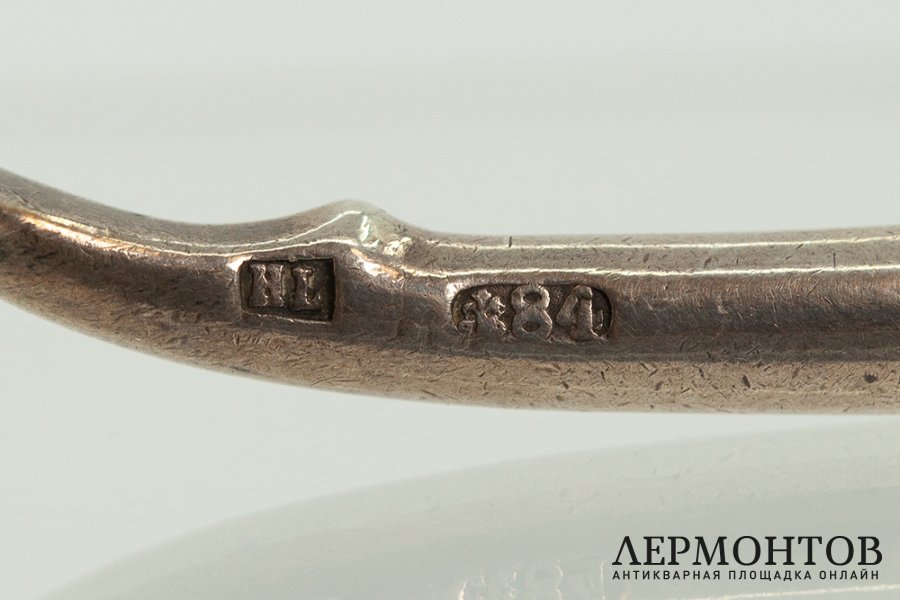 Ложка для меда или варенья. Российская Империя, 1880-е гг. Серебро 84 проба.