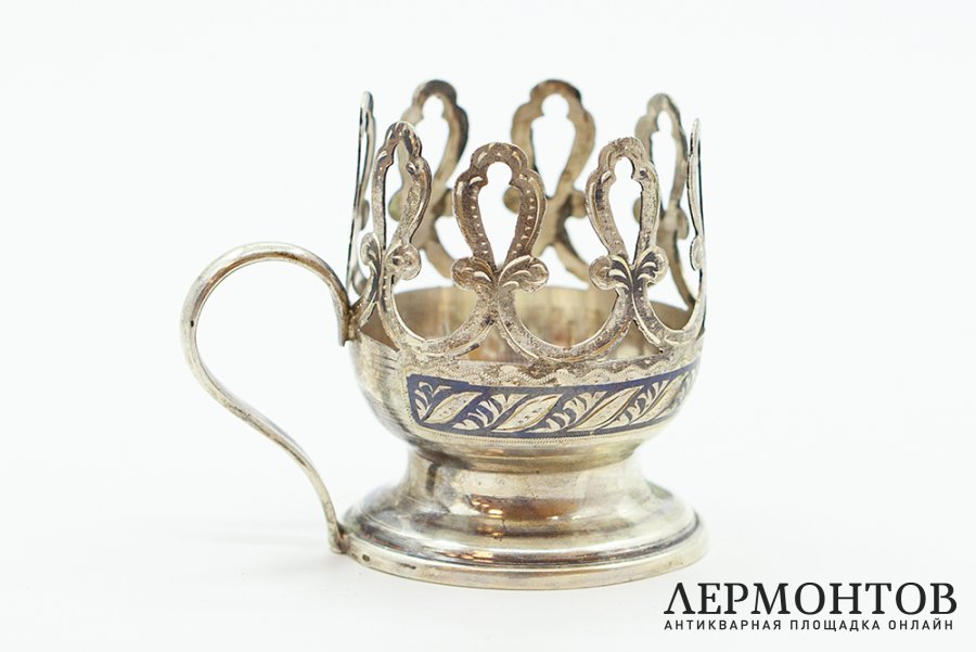 Подстаканник для армуда. Россия, нач. 2000-х гг. Серебро 875 пр.