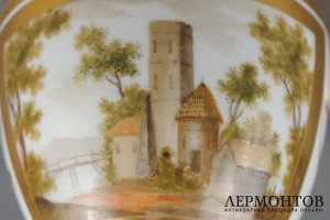 Чашка - шоколадница с изображением архитектуры. Западная Европа. 19 в. Фарфор.