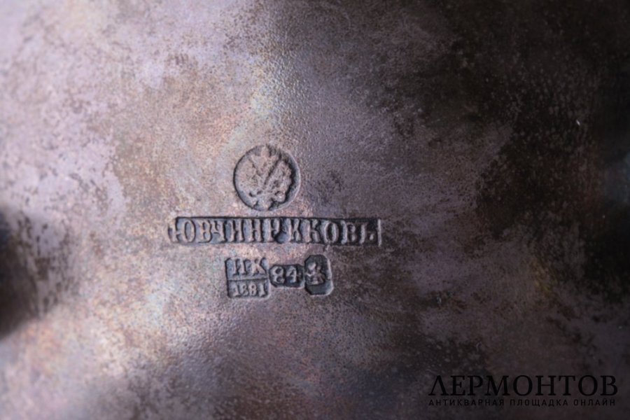 Чайный сервиз из 3 предметов в коробке. Россия, фирма Овчинникова, 1880 г. Серебро 84