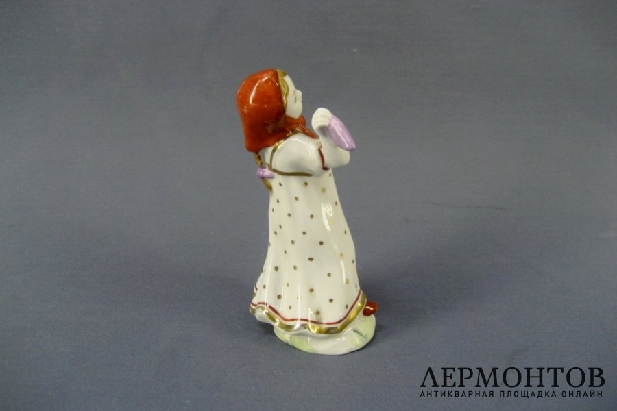 Юная плясунья. Фарфор. СССР, ЛФЗ, 50-е годы ХХ века.