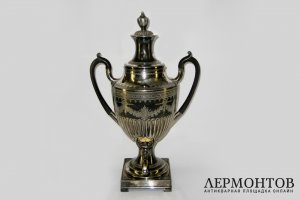 Фонтан для вина. Металл, глубокое серебрение, кость, дерево. Англия, XIX век.