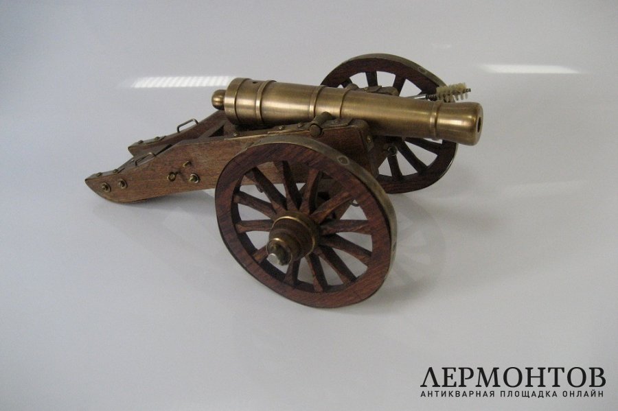 Модель пушки XIX века. Бронза, патинирование. Европа, XIX век.