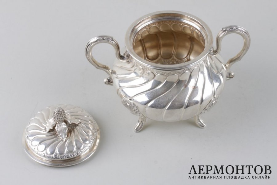 Сахарница в стиле рококо. M. Martin. Серебро 950 пробы. Франция
