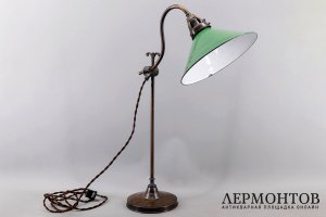 Настольная лампа, зеленый абажур. Латунь. Россия, 1900-1910е гг.
