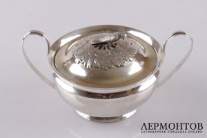 Сахарница с крышкой. Серебро 84 пробы. 1817 год. Российская империя.