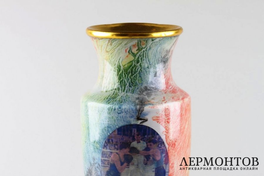 Кубок Ваза Бокс. СССР, 1950-1960-е гг. Стекло, латунь, полихромная печать.