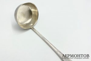 Половник с растительным декором. СССР, Платиноприбор, 1930-е гг. Серебро 875 пробы.