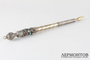 Указка для чтения Торы. Зап. Европа, 2 пол. 20 в. Серебро 800 пробы, природные камни.