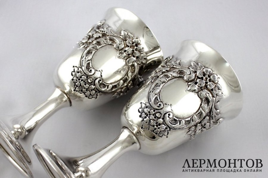 Крупные серебряные бокалы. Серебро 800 пробы. Европа