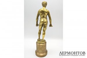 Скульптура Фехтовальщик. Автор модели Spiro Schwatenberg. Бронза. Германия, 1910-20е