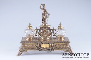 Чернильница со скульптуркой богини правосудия Фемидой. США. Серебро 925, хрусталь.