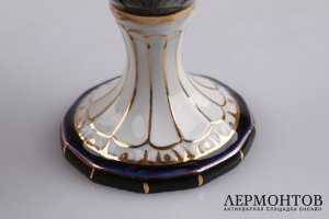 Статуэтка. Амфора с двумя ручками. Фарфор, роспись. Royal Dux Bohemia, XX век.