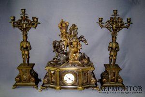 Каминный гарнитур Поединок. Бронза, патинирование. Европа, XIХ век.