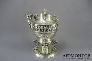 Бульотка. Серебро 800 пробы. Германия, XIX век. Высота 35 см.