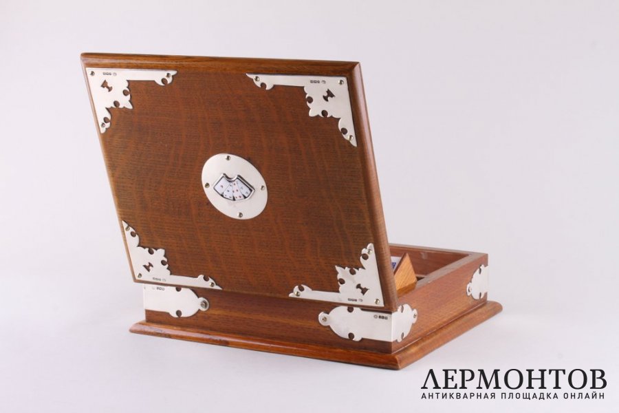 Шкатулка для карт. Дуб, серебро 925 пробы, эмаль. Англия, 1904 год