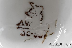 Статуэтка Маленькая хозяйка. Фарфор, роспись. СССР, Дулево, 1955 г. Редкая роспись