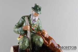 Статуэтка. Охотник с собакой. Фарфор. RAKO, Чехословакия, 1940-e годы.