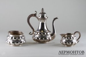Чайно-кофейный сервиз из трех предметов. Серебро 84 пробы. Россия