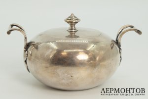 Чайно-кофейный сервиз. Российская Империя, фирма И. Сазикова, 1869-1870 г. Серебро.