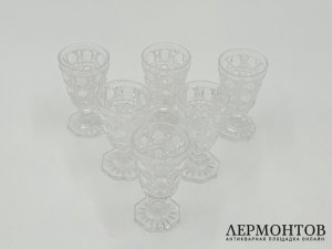Рюмки 6 шт. Россия, рубеж 19-20 веков. Стекло, резьба.