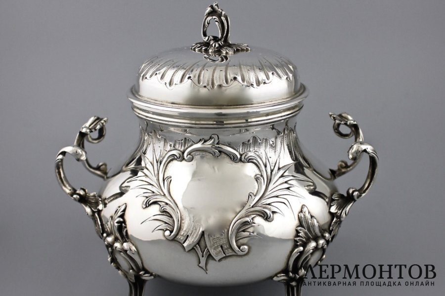 Сахарница в стиле рококо. Louis Coignet. Серебро 950 пробы. Франция