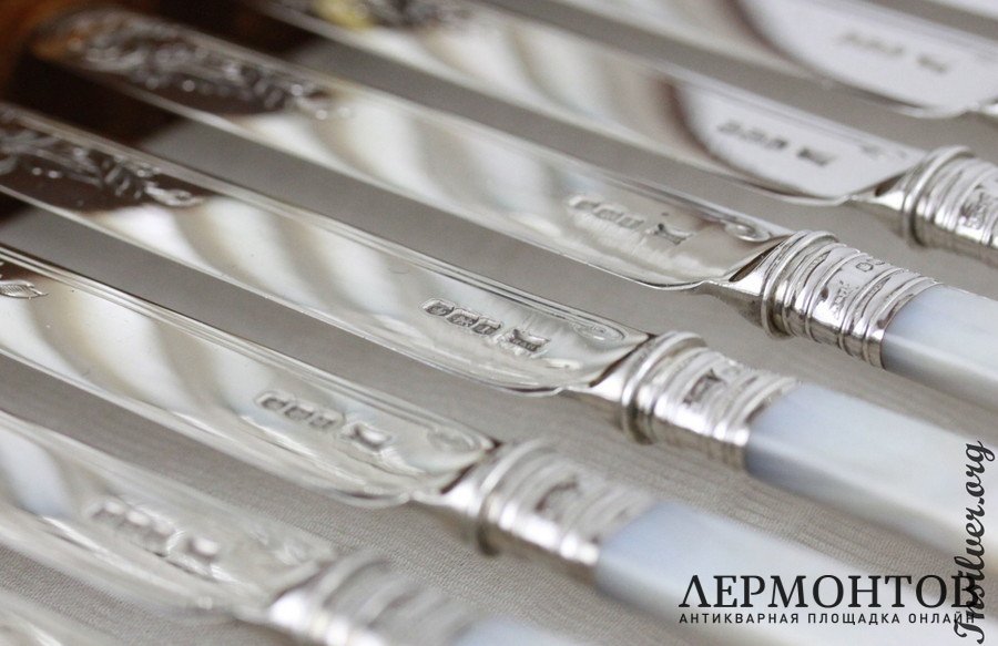 Десертный набор на 12 персон Walker and Hall Ltd. Серебро 925. Англия